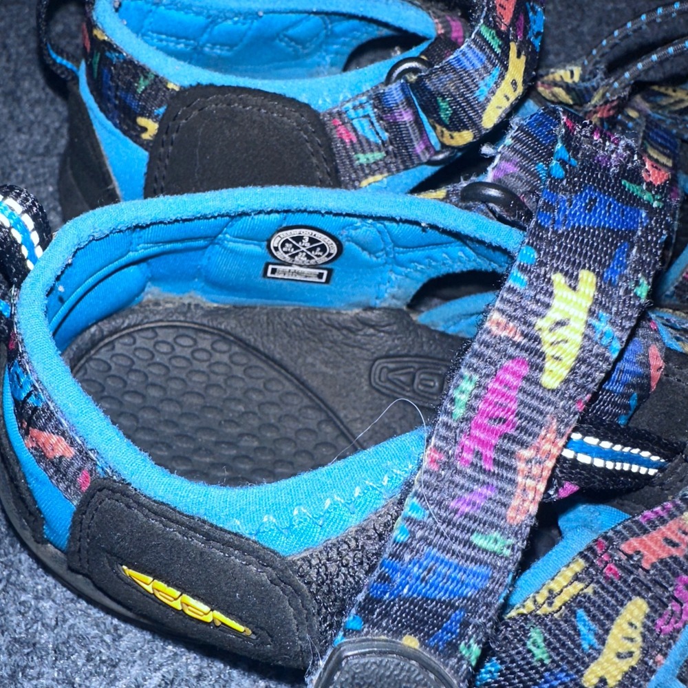 Keen Newport H2 Kids Shoes Size 3 Dinosaur Print Blue Black Water Sandals - Picture 3 of 6
